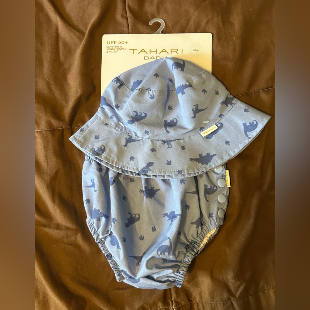 18 month baby boy swim set, hat and bloomers, NWT, SPF 50